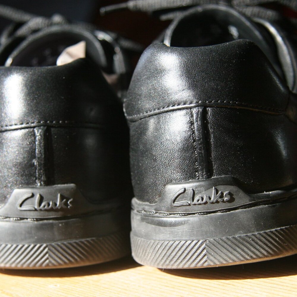 Clarks walking shoes - Picture 2 of 4